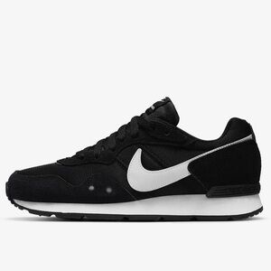 Nike Venture runner